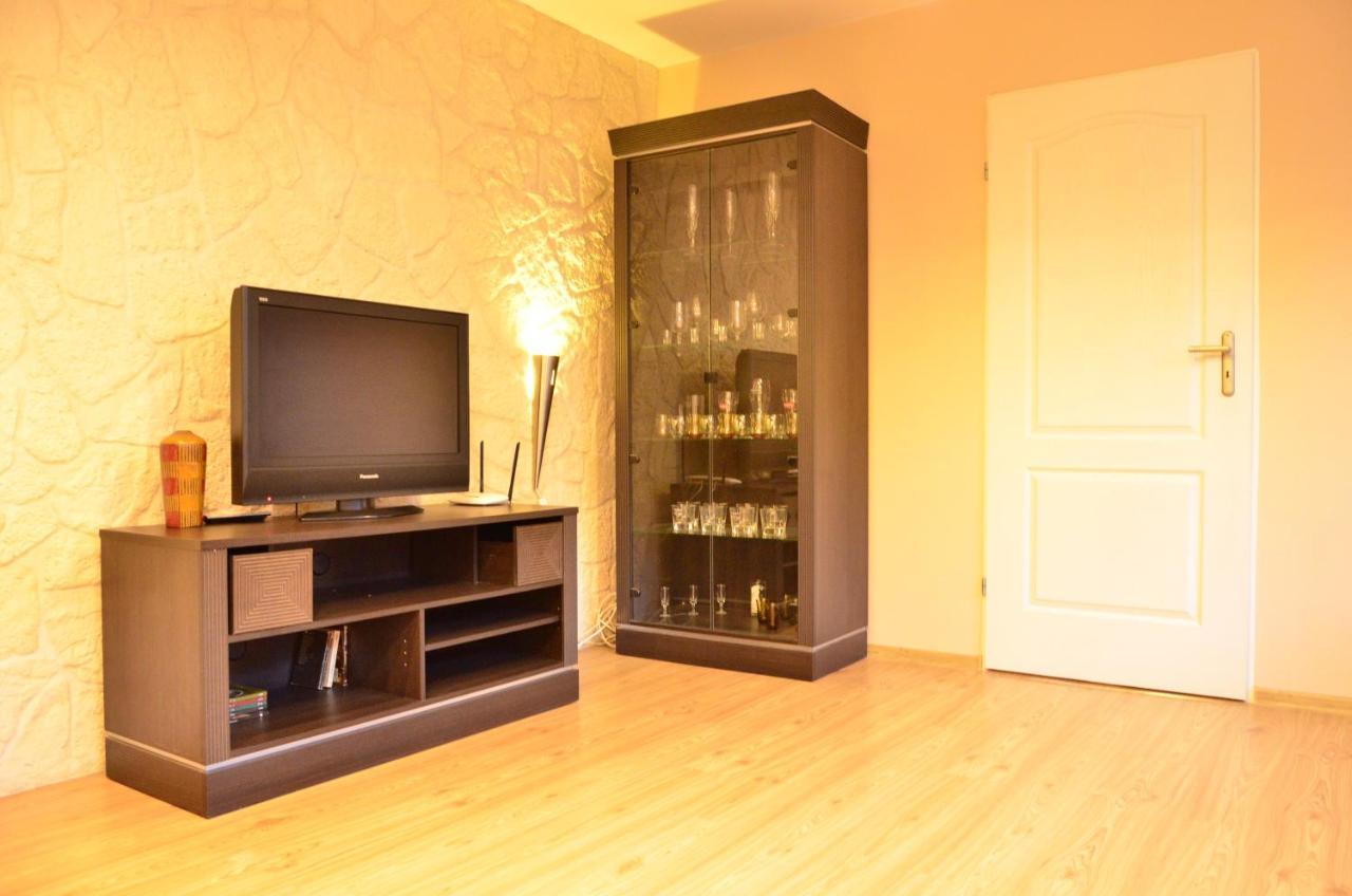Cozy Apartment By The Old Town Danzica Esterno foto